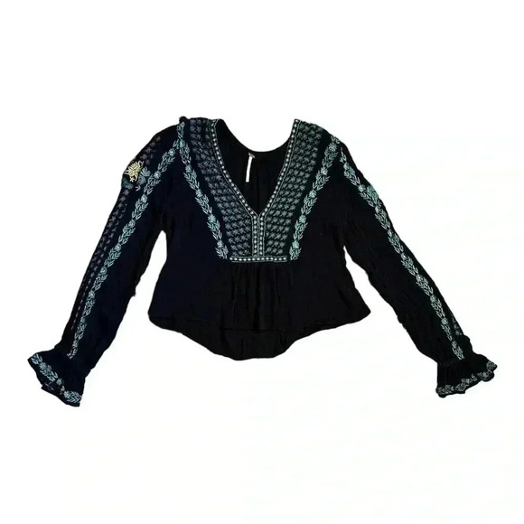 Free People Tops - Free People Embroidered Cropped Boho Top Bell Sleeves XS